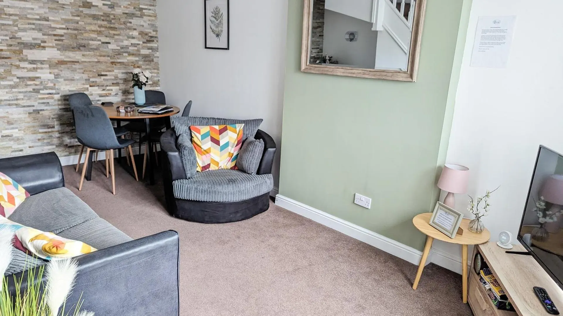 Holiday home 2Br-Dean House-Kitchen-Dog Friendly-Parking-Fast Wifi Villa Doncaster United Kingdom