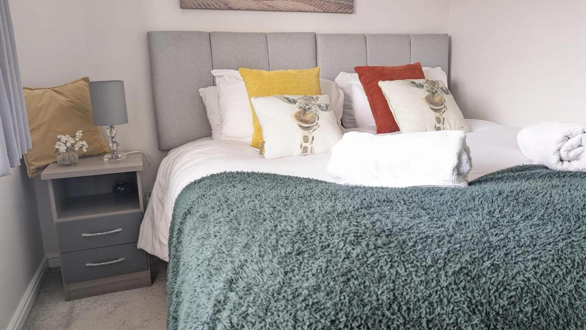 2Br-Dean House-Kitchen-Dog Friendly-Parking-Fast Wifi Villa Doncaster